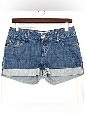 Chloe Women’s Cuffed Denim Shorts Sunburst Embroidered Pocket Size 5/6 Y2K Boho